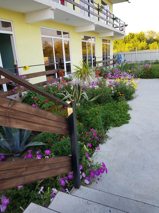 Гостевой дом Lana Пицунда-19